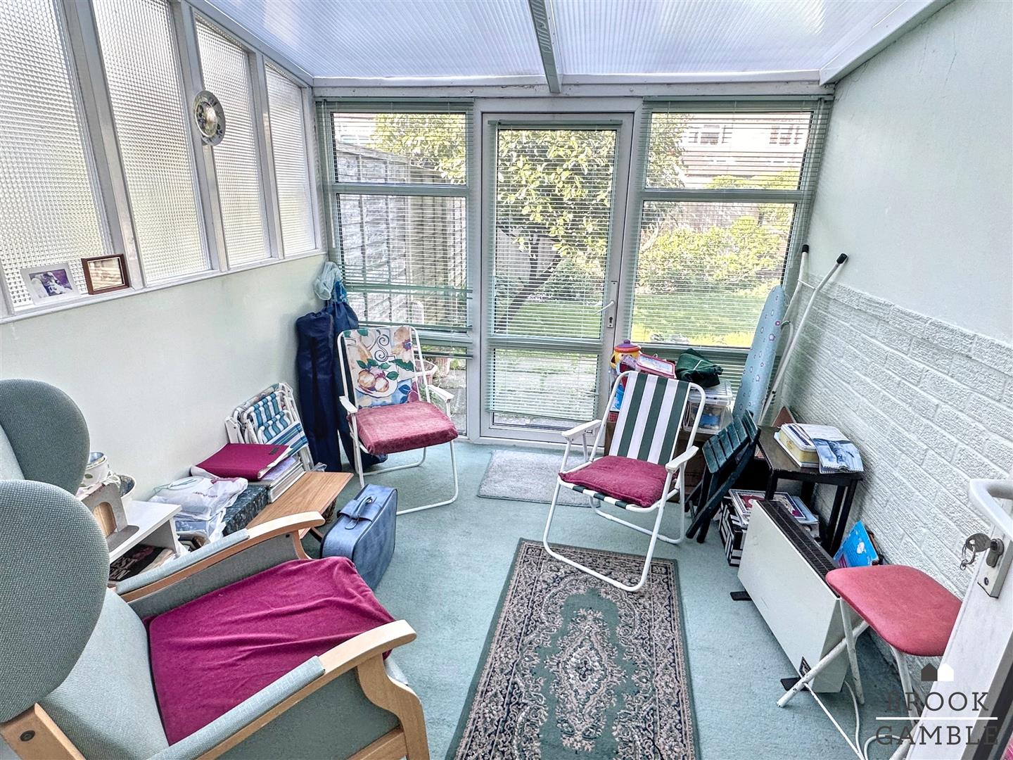 3 Bedroom House - Semi-Detached. Ocklynge Road in Eastbourne,  10